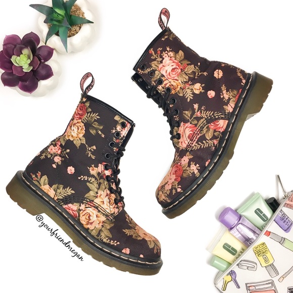 Dr. Martens Shoes - Dr Martens 1460 Canvas Victorian Flowers